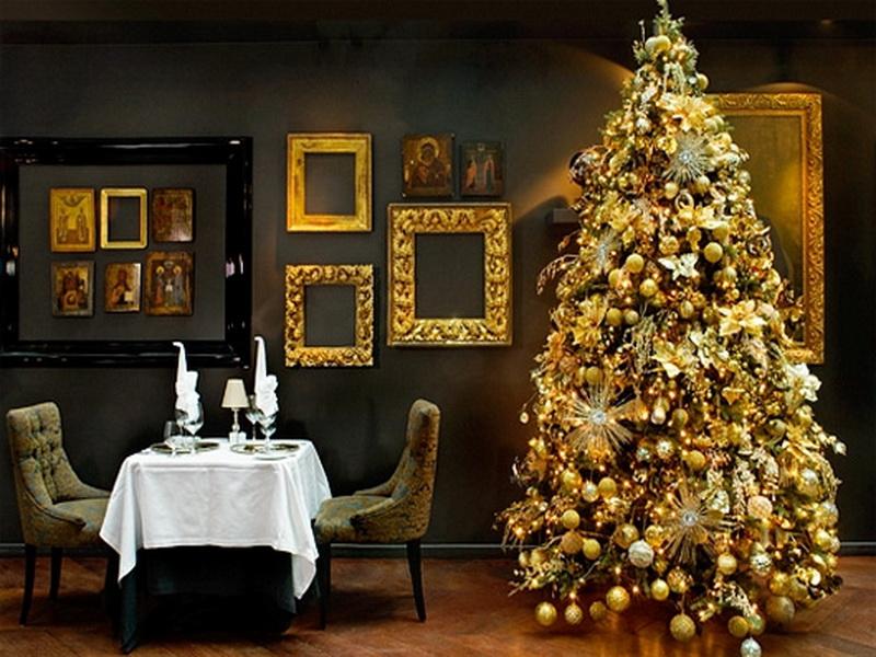 Christmas Tree Decorations - Golden Tree